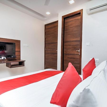 Oyo 77158 Hotel Swastik Palace Bhiwandi Екстериор снимка