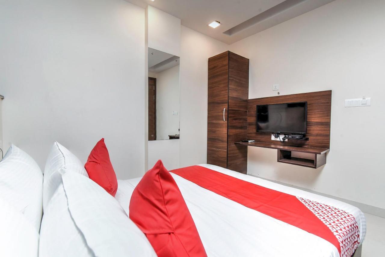 Oyo 77158 Hotel Swastik Palace Bhiwandi Екстериор снимка